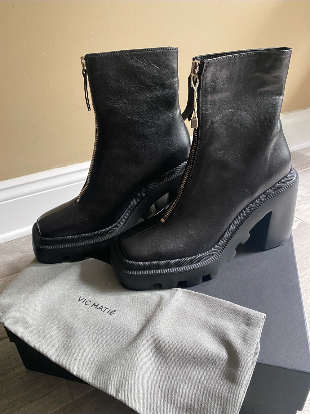 Vic Matie Black Leather Chunky Zip Platform Ankle Boots